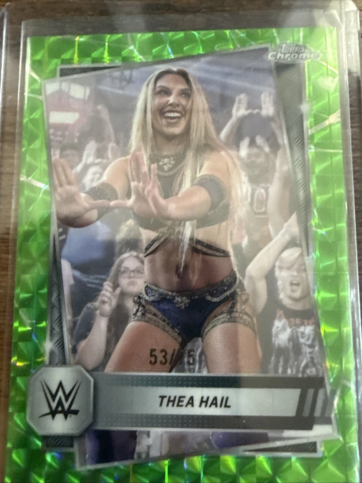 2025 Topps Chrome WWE - Thea Hail #81 Neon Green Geometric Refractor /75
