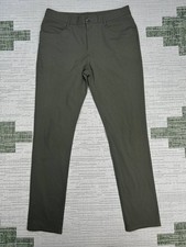 Vuori Meta Pants Mens 32 Green Athletic Slim Fit 30 Inseam Mid Rise Straight Leg
