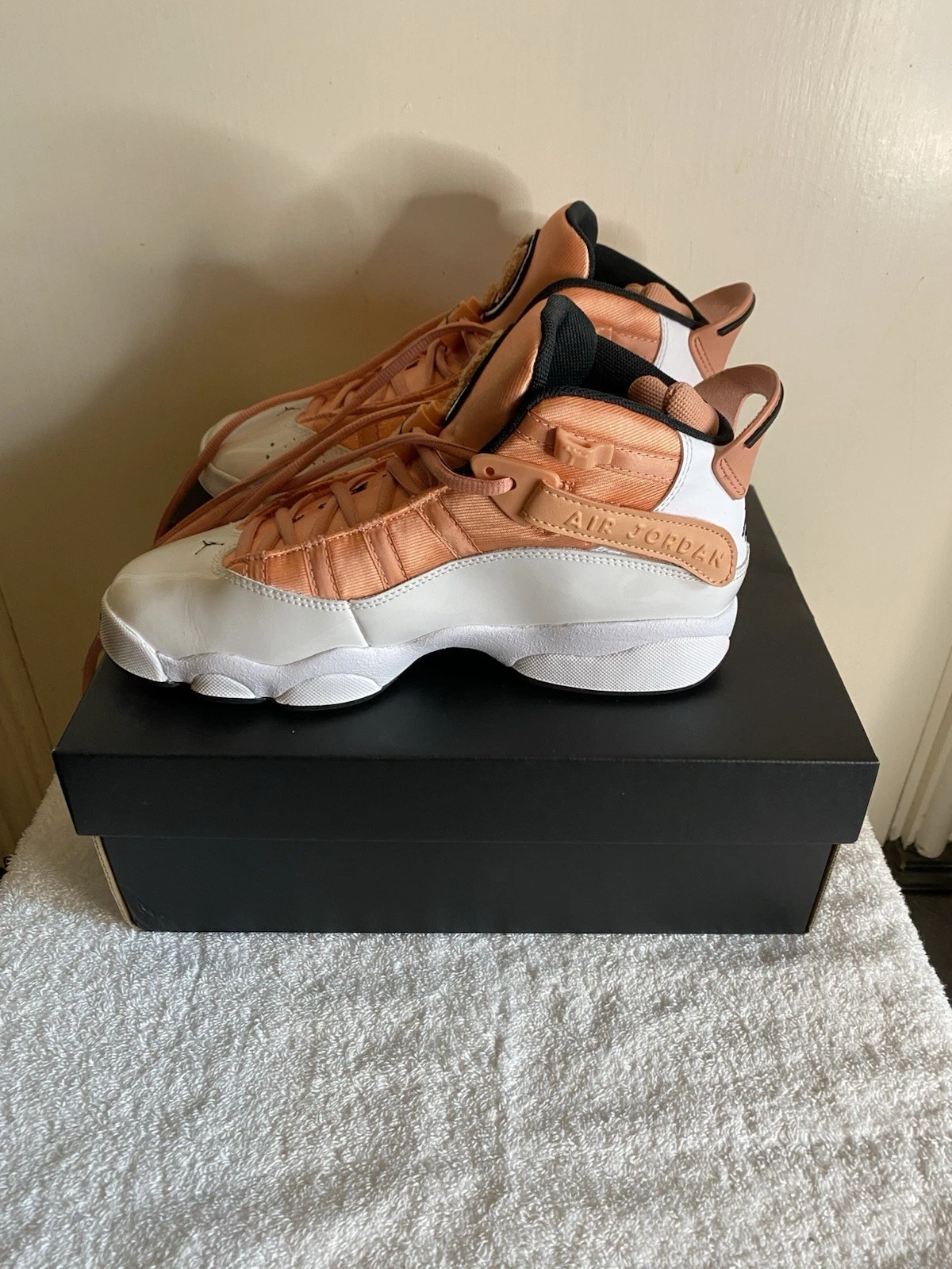 Air Jordan 6 anelli 5UK BIANCO radice pazza leggera