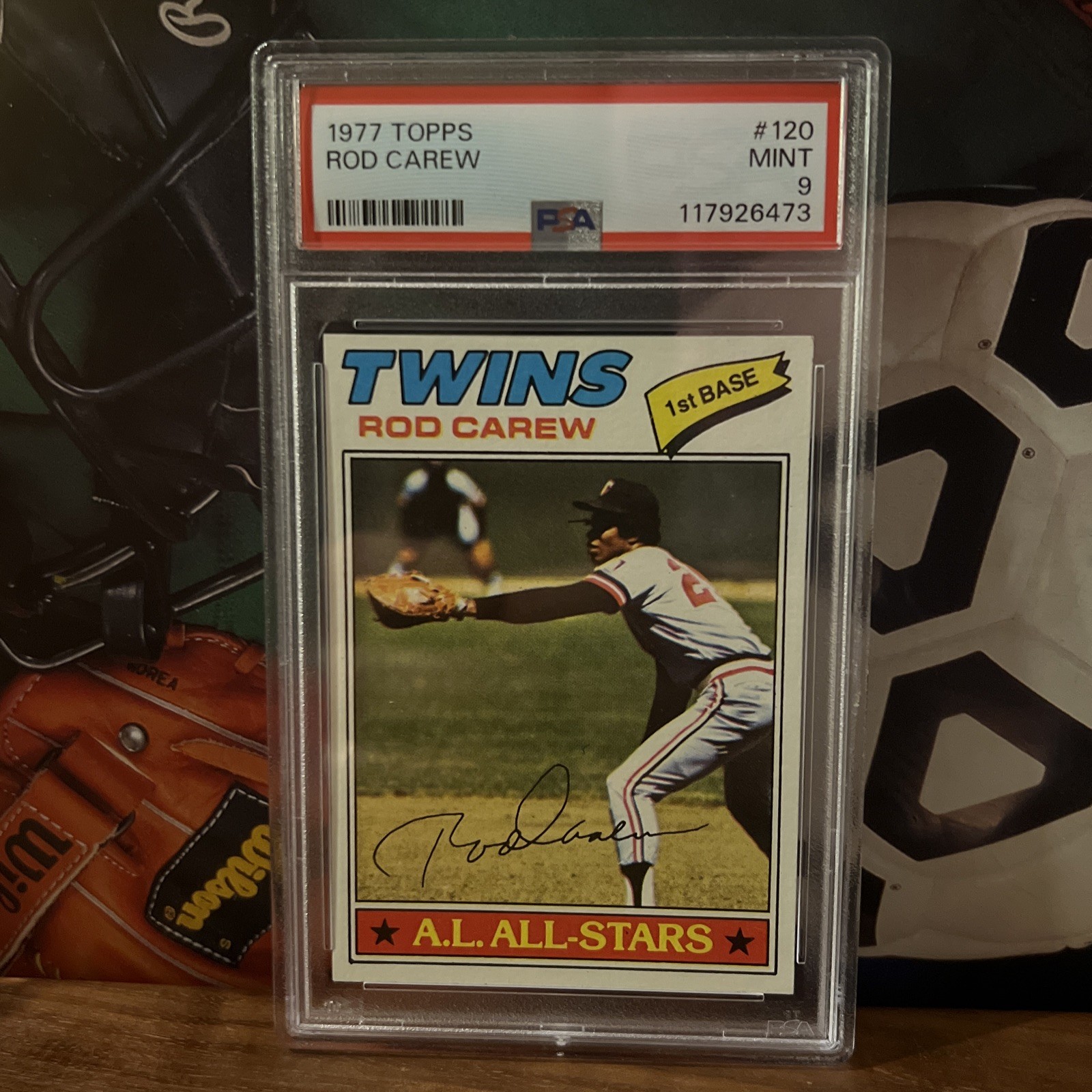 1977 Topps Baseball #120 Rod Carew Twins Angels PSA 9 Gem NewCase