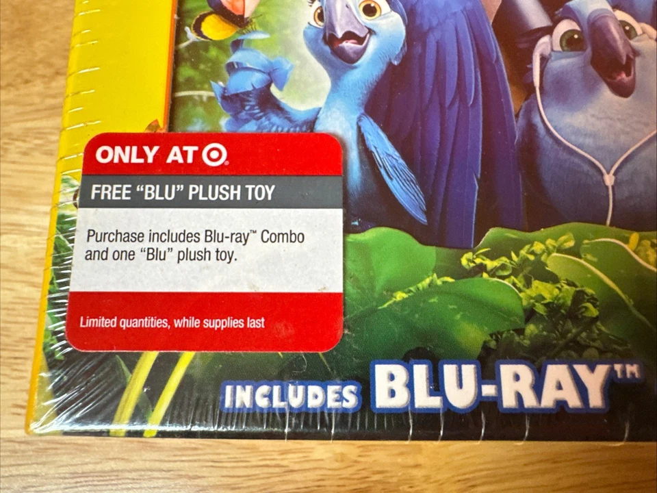 LTD EDT- SEALED -Gift Set Rio 2 w/ Plush Toy Blue-Ray|DVD|Digital - Target Excl. - Image 3 of 3