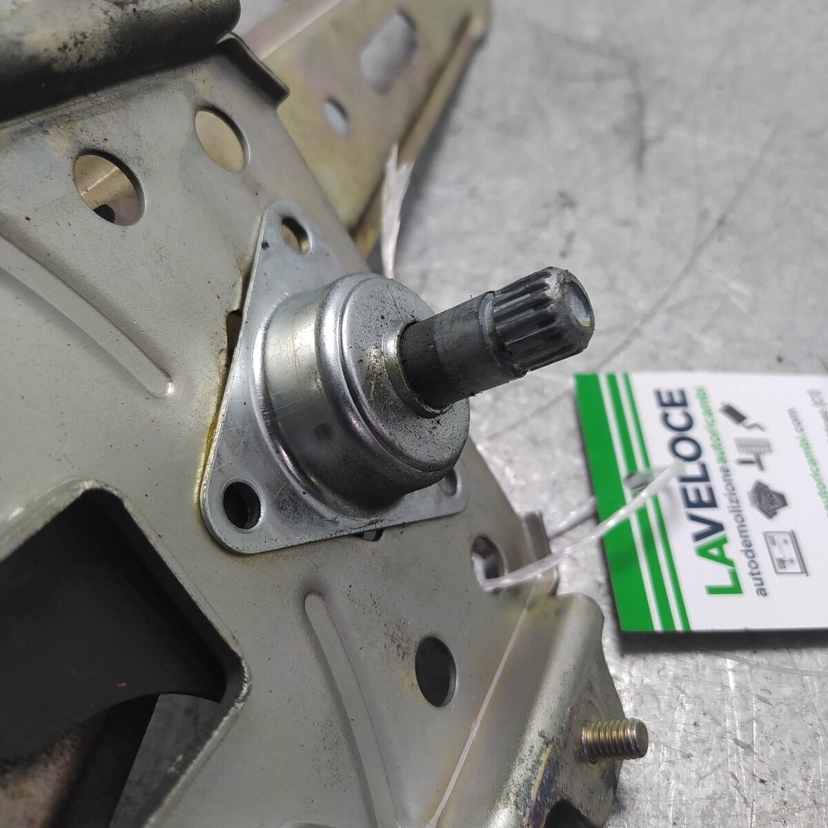 Meccanismo alzacristallo manuale portiera post SX Hyundai i10 - Usato Garantito