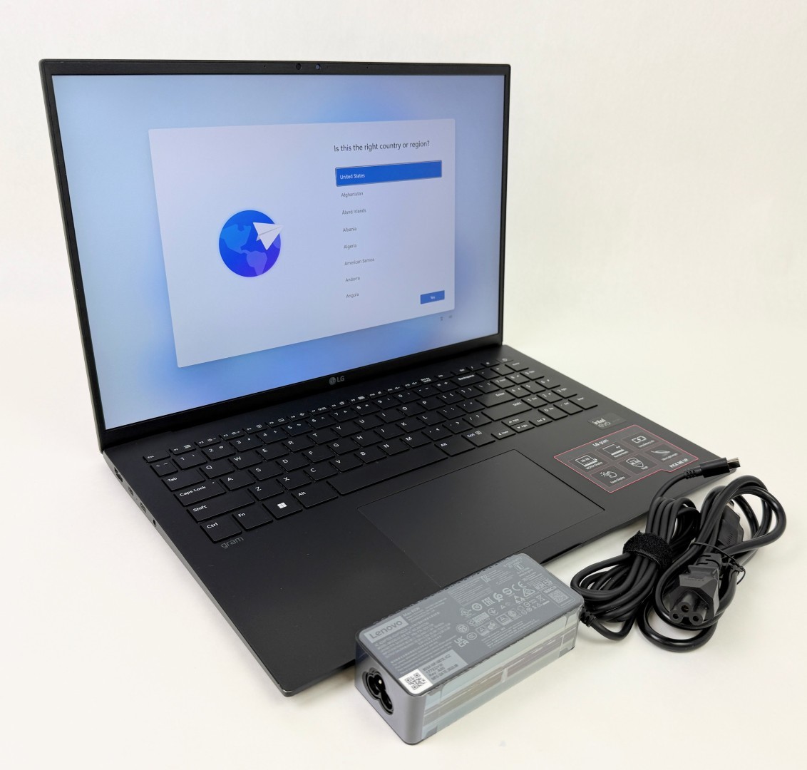 LG Gram 16Z90S 16" WQXGA Touch Ultra 7 Processor 155H 32GB 2TB SSD W11H - Dent