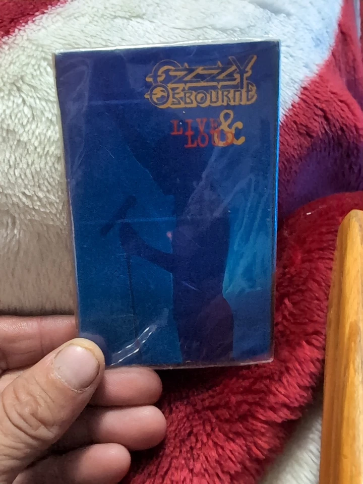 Ozzy Osbourne Live and Loud Two Cassette Box Set 1993 Sony Epic - Image 3 of 4