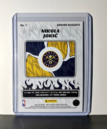 Tarjeta adhesiva Nikola Jokić 2024-25 Panini NBA #1 Denver Nuggets - Imagen 2 de 2