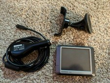 Garmin Nuvi 260W GPS Navigation with Car Charger and mount. Bundle.