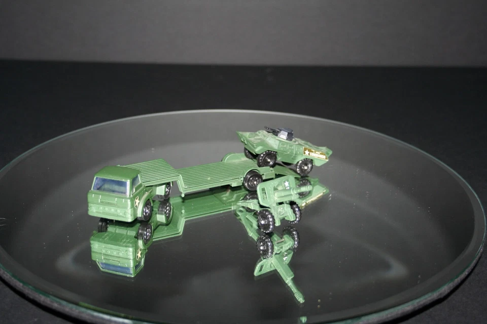 Vintage CORGI JUNIORS - Ford D Series Tractor Trailer w/Commando V100 & Cannon - Image 2 of 4