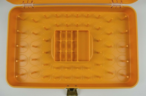 Vtg Yellow Wilson Wil-hold Portable Plastic Sewing Thread Kit Box Case 13 x 8 - Picture 3 of 10