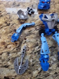 Lego Bionicle Toa Nuva Gali Nuva (8570) incomplete Figure with manual 