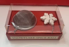 Williams Sonoma Snowflake Spice Ball Tea Infuser for Hot Winter Cider / Tea Read