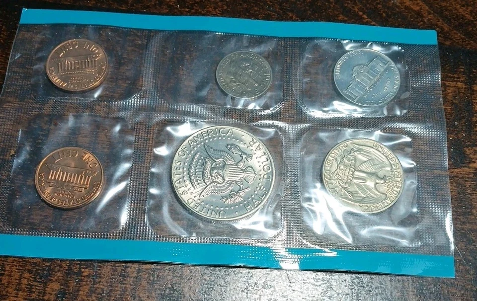 1972 US Mint Set P And D - Image 4 of 4