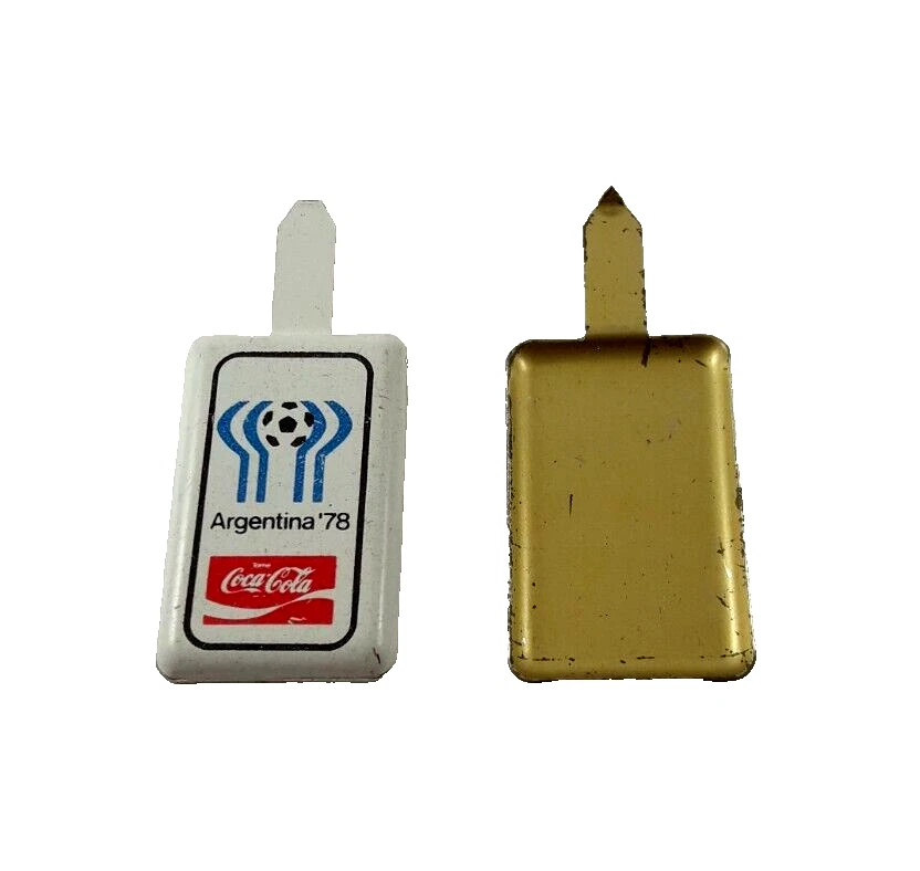 1978 Argentina World Cup Lot of 4 Rare Tin Press Pins Coca-Cola Promo Soccer - Image 3 of 4