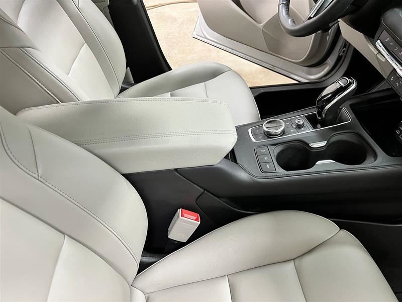 Console LID for Front w/Heated Seat w/out Wireless Charger for 19