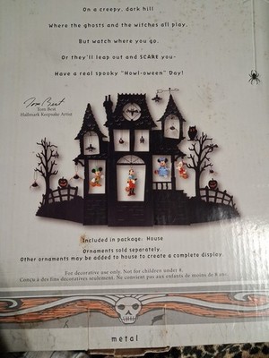 Hallmark Keepsake Stand Howl-O Ween House & Famous Faces Disney Ornaments
