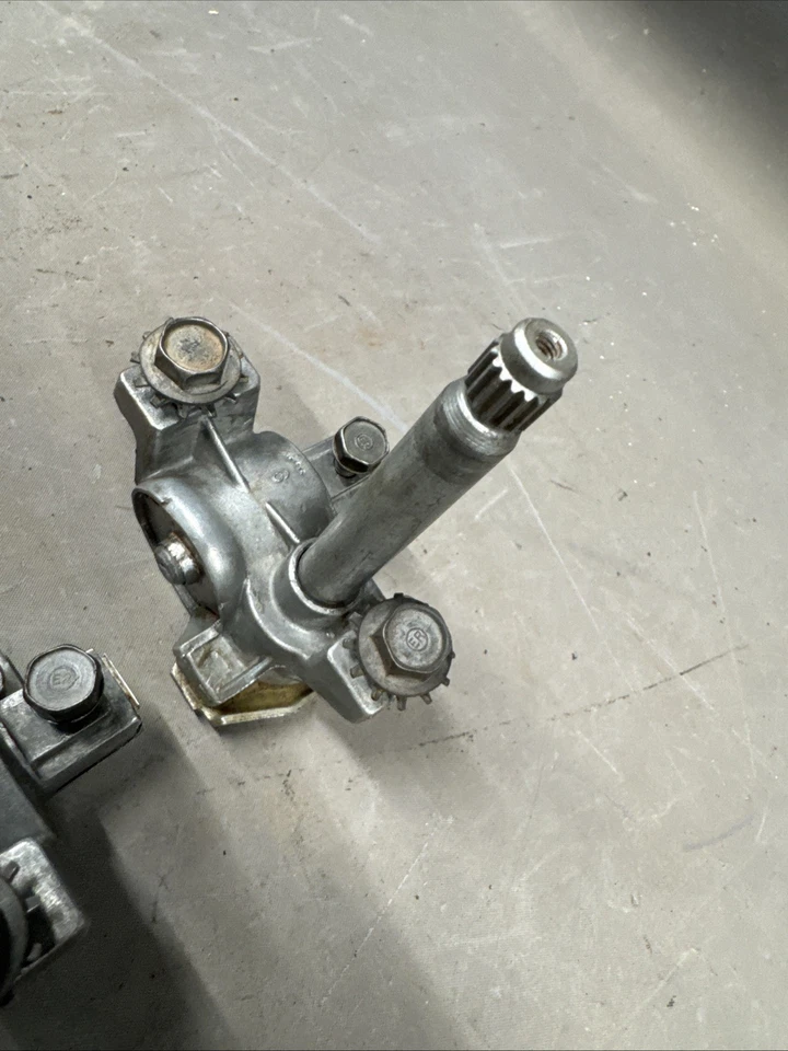 Reguladores de ventana de ventilación Ford Galaxie 1965-1968 Mercury Park Lane LTD Marauder OEM Foto 3 de 4