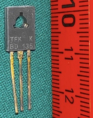 4x Transistor BD135 NPN Audio Leistungsverstärker Bauteil Power Amplifier Compon