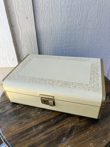 Vtg Genuine Texol Jewelry Box by Farrington Ivory Burgundy Velvet No Key 1960’s - Picture 5 of 16