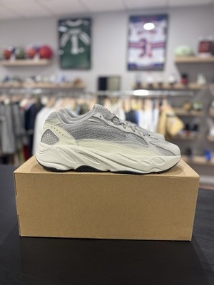 Size 11 - adidas Yeezy Boost 700 V2 Low Static - BRAND NEW OG ALL - QUICK SHIP