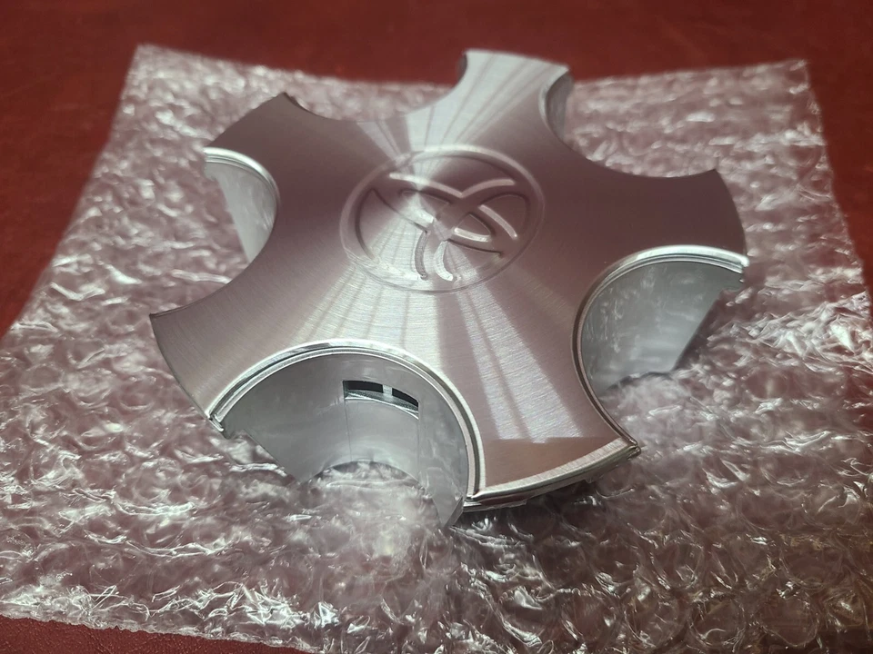 Tapacubos tapa central 42603-AA020 1996-2001 individual nuevo Foto 2 de 4