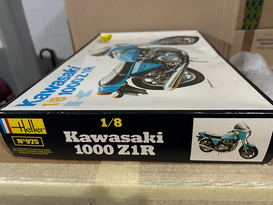 KAWASAKI 1000 Z1R HELLER 975 - SCALA 1/8  - Immagine 2 di 4