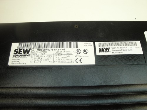Costura EuroDrive MDS60A-0075-5A3-4-06 Movidrive 16 AMP 11,2 KVA 180HZ MDS60A-0075 - Imagen 2 de 12