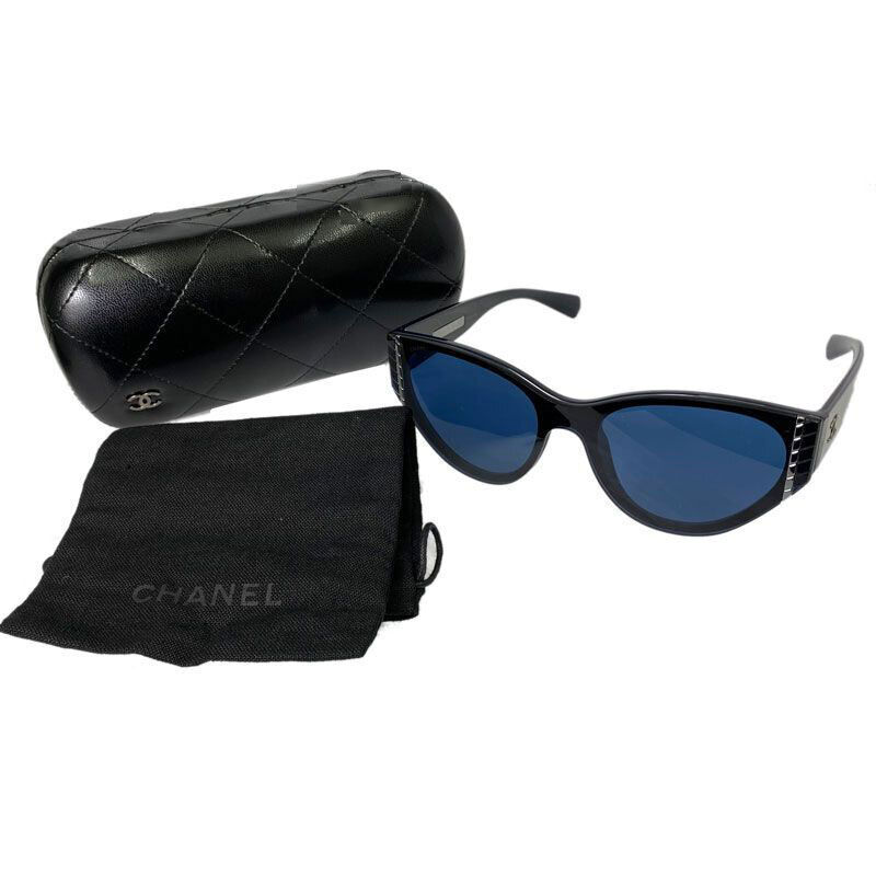 Chanel Sunglasses 6054 1460/80 Cat's Eye Shape Navy 2207 Y Chanel Sunglasses 6054 1460/80 Cat's Eye Shape Navy 2207 Y