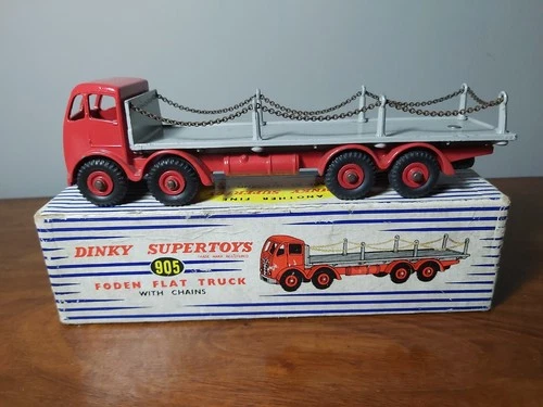 Dinky Toys 905 Foden Flat Truck, RARE Red/Grey, Original, Vintage, Boxed.