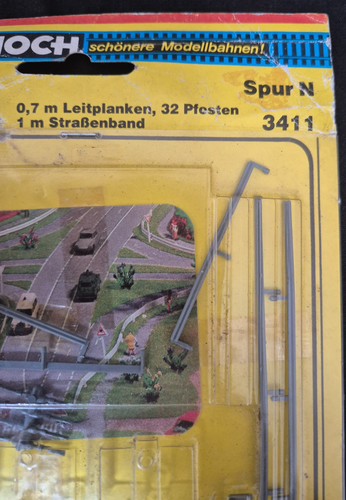 NOCH LEITPLANKEN 3411 N GAUGE CRASH BARRIERS(70CM) AND POSTS(32) x 2 SETS - Picture 4 of 13