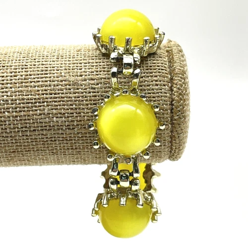 Vintage Yellow Cabochon Bracelet Gold Tone Link Retro Costume Jewelry