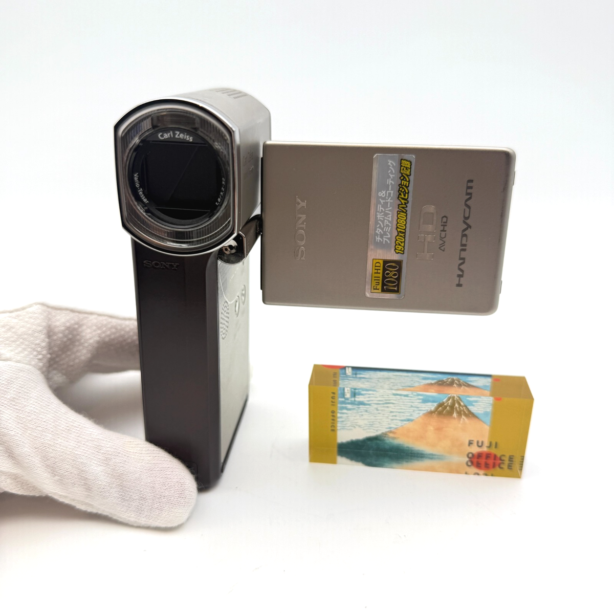 ビデオカメラ sony Handycam HDR-TG1 ASCII.jp：ソニー、世界最小最軽量のハイビジョンハンディカム「HDR