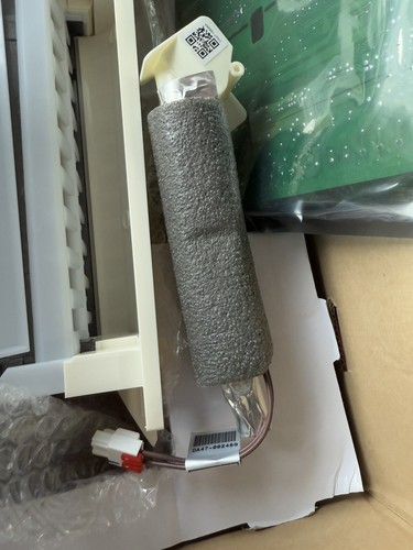 Genuine OEM SAMSUNG ICE MAKER SERVICE KIT DA82-02649A - Picture 3 of 5
