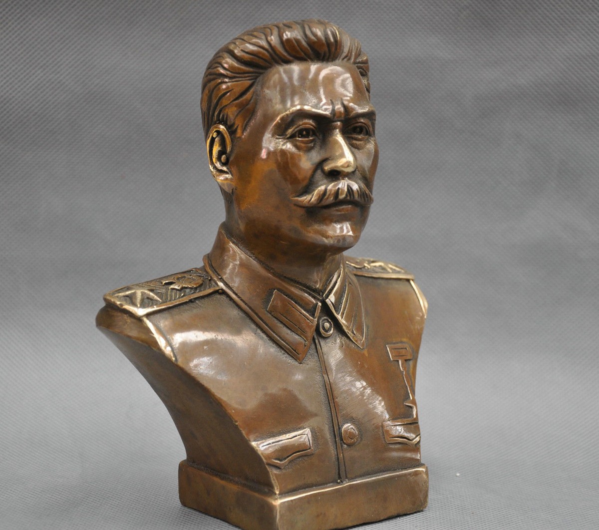 De Sovjet Voortbewegingsklasse Van De Passagiersstoom is Joseph Stalin Modelis20-578 in Kiev, De