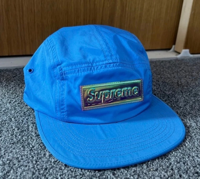 Casquette de camp SS17 Supreme logo irisé bleu clair logo boîte