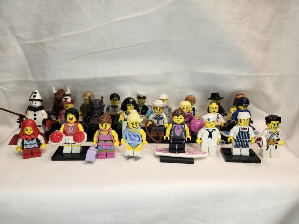 Lego Mini Figuras Lote de 25 De Serie Mixta Muchas Completas Raro Robot Vaquera Foto 2 de 4