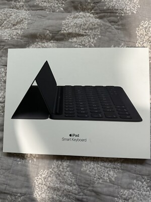 Apple iPad Pro (10.5”) Smart Keyboard (MPTL2LL/A) - A1829 | eBay