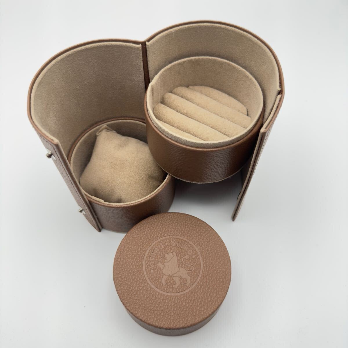 Leather Japan Grand for Mint Beige Sale Near Seiko Not Case Accessory Case Watch - vintagewatches.pk