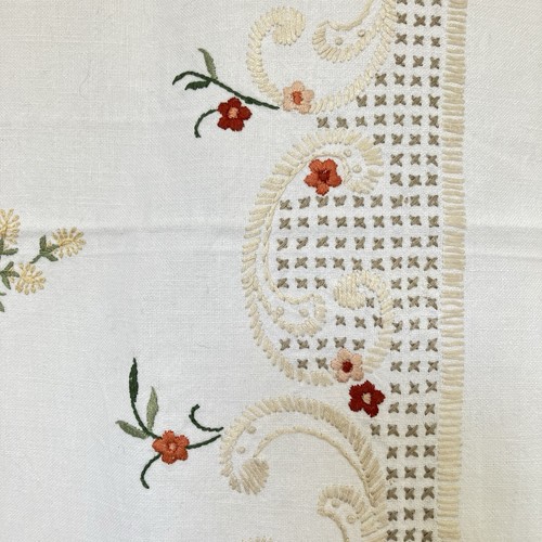 Vintage Tischdecke Leinen mit Stickerei Blumen Dekor Blumenmuster 1950er Jahre - Bild 10 von 10