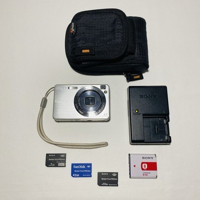 Sony CyberShot DSC-W130 Digital Camera Case Battery Charger 3 Memory Cards Works