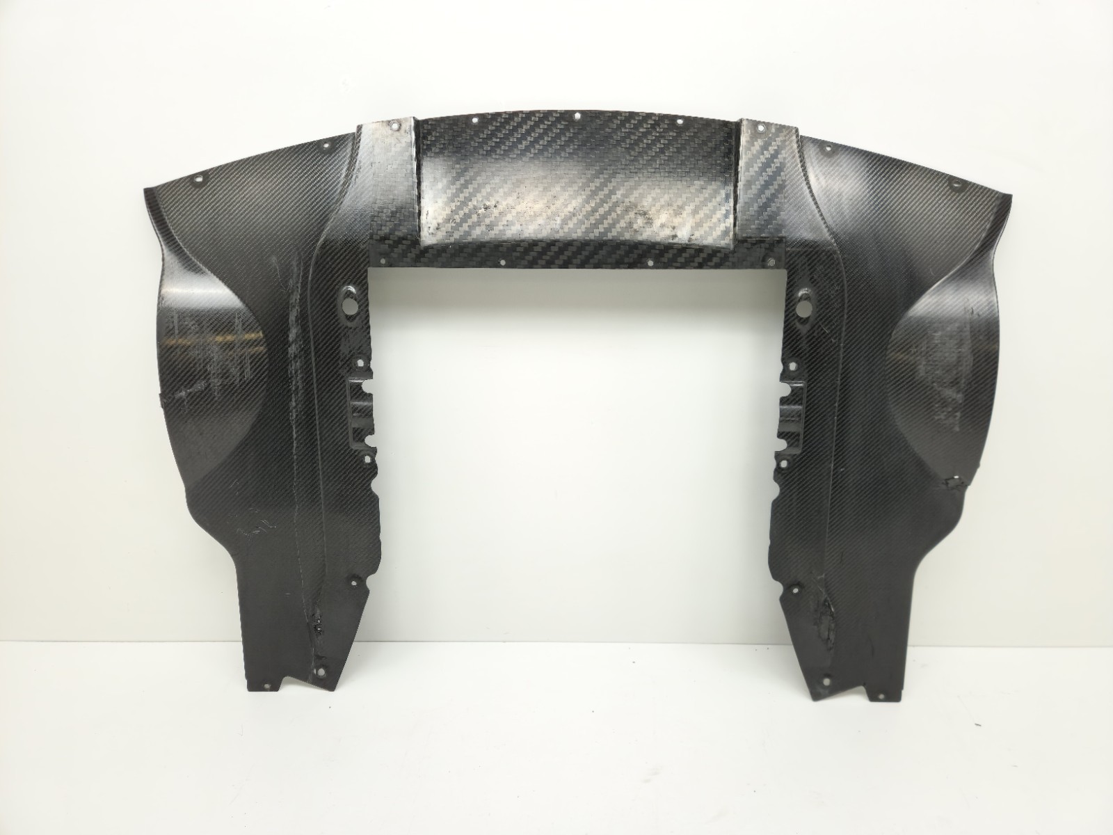 2015-2017 MCLAREN 675LT REAR BUMPER UNDER DIFFUSER CARBON FIBER 11A7977RP OEM