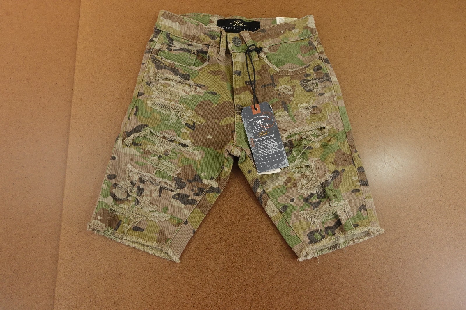 Jordan Craig Boys Size 6 Green Camouflage Distressed Ripped 