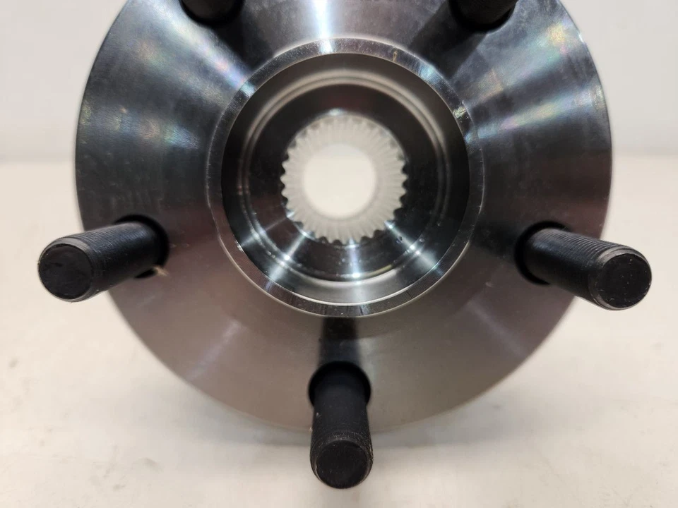 Conjunto de cubo traseiro Subaru Legacy 2010-14 *A/M* PN: SK512401 - Imagem 2 de 4