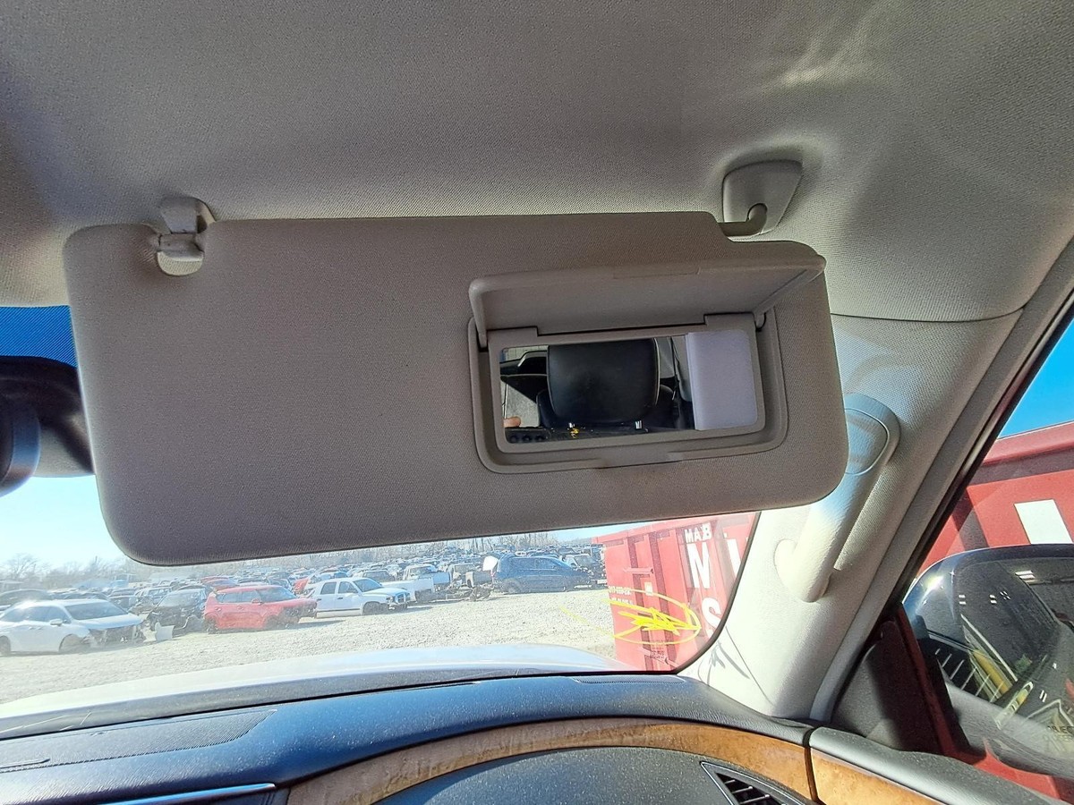 2014 Infiniti QX80 Sun Visor Lighted Right Passenger RH Side OEM