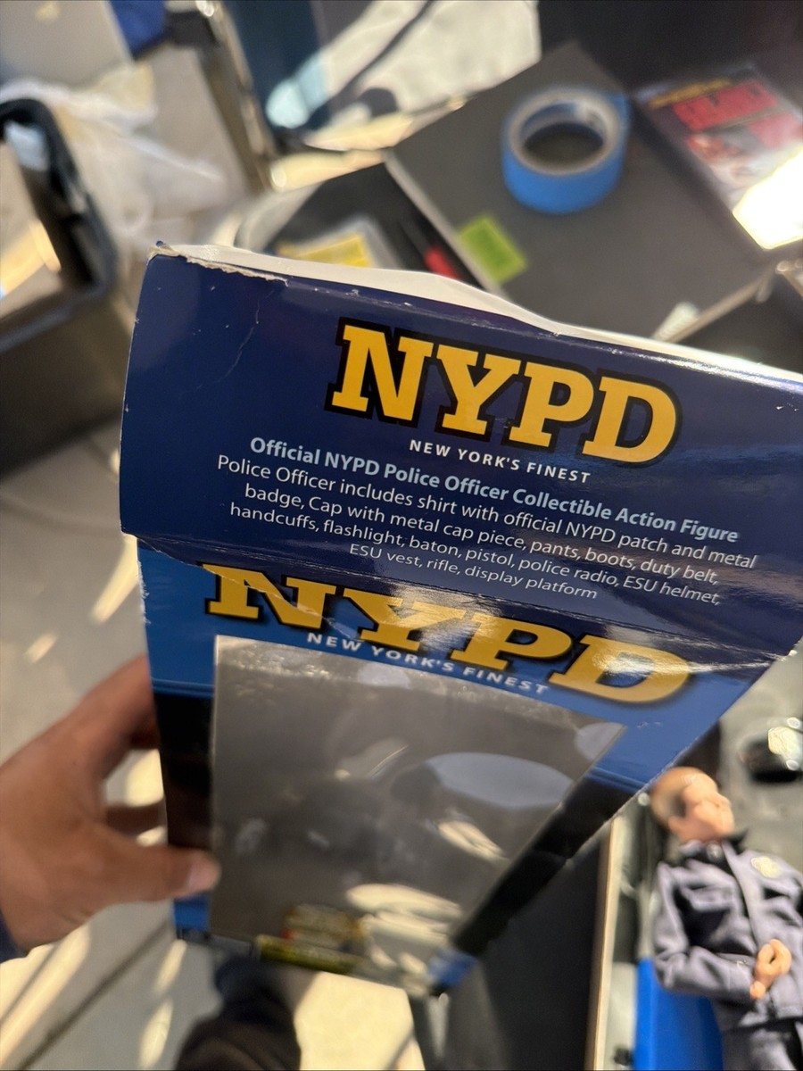 NYPD Real Heroes 9/11 Tribute New York's Finest Collectible Action