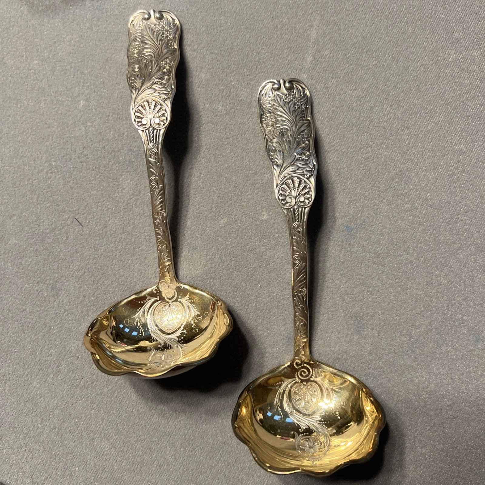 Gorham St. Cloud Pattern sterling silver 7.5” gravy sauce ladle aesthetic no. 2
Opens in a new windo