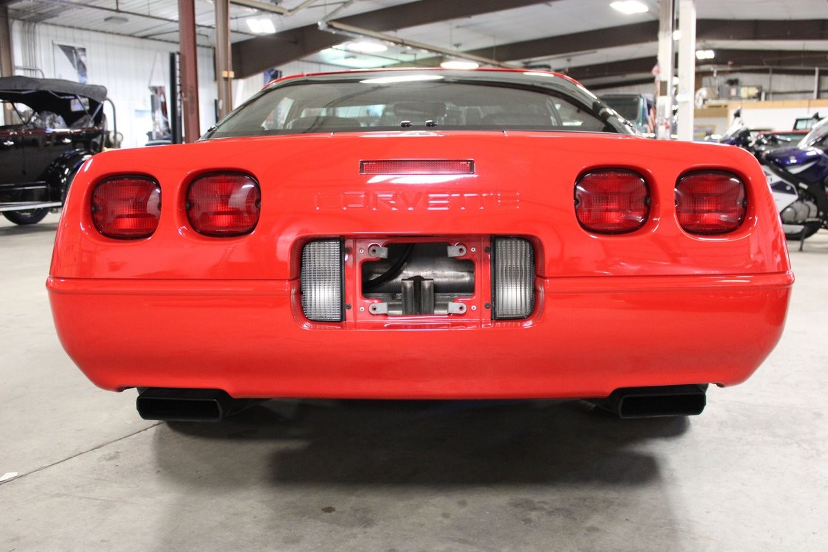 1993 Torch Red Chevrolet Corvette   | C4 Corvette Photo 4