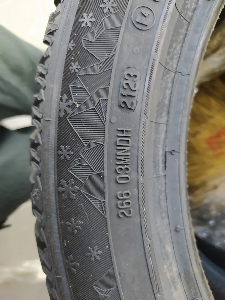 4 x Reifen Semperit Winterreifen 225/50R18 XL V FR Speed-Grip 5 NEU! - Bild 3 von 4