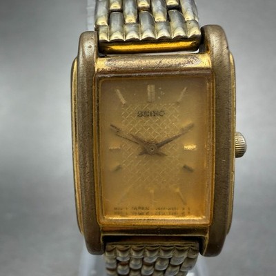 Seiko Tank Watch Women 18mm Champagne Dial Gold Tone V401-5650 New