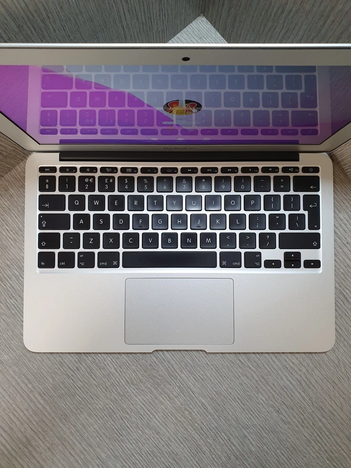 Apple MacBook Air 11" 2015 · i5 · 4GB · 256GB, photo 2 of 5
