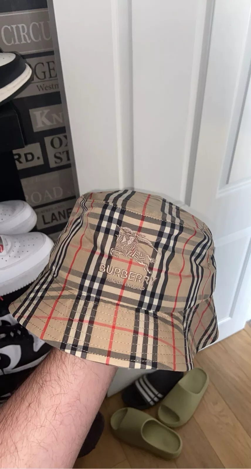 Chapeau concasseur Supreme Burberry beige (SS22)   M/L   Rare Neuf DS
