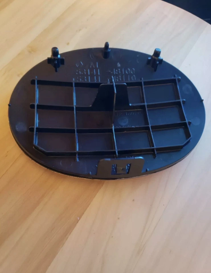 Parrilla delantera emblema Lexus IS250 IS350 GS350 RX350 ES350 RX450h IS200t 2013-2018 Foto 2 de 4